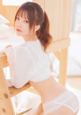 丰满的后妈